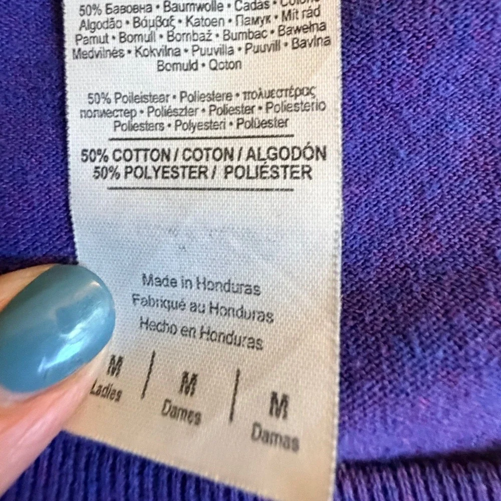 Trader Joe's Crew Employee T-Shirt Purple M Hibiscus Hawaiian Gildan Logo Tee